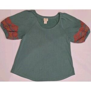 Telluride Clothing Company Women's S Green Embroidered Short Balloon Sleeve Top